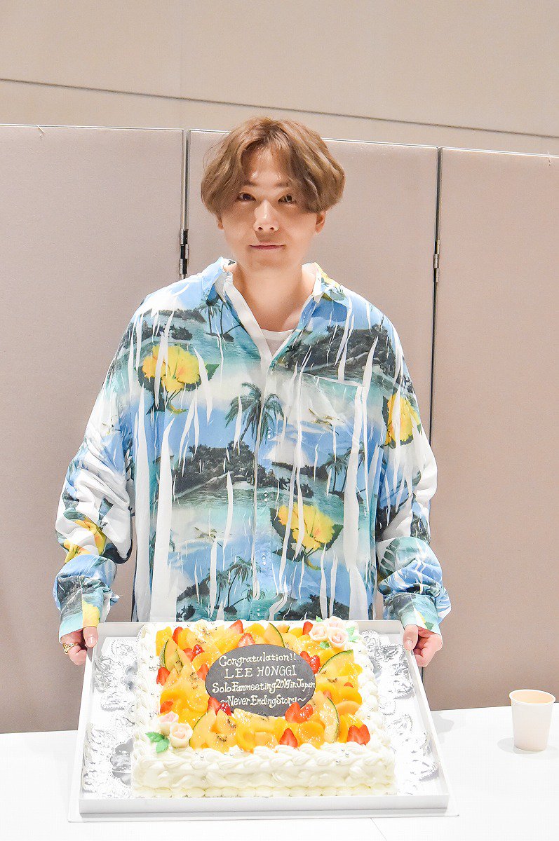 excite_music's tweet photo. イ・ホンギ（from FTISLAND）、入隊前最後のソロファンミーティングでぶっちゃけトーク（※画像9点） #イホンギ #ホンギ #FTISLAND https://t.co/Z2gmNO2elA https://t.co/53Yz0yZ5ng