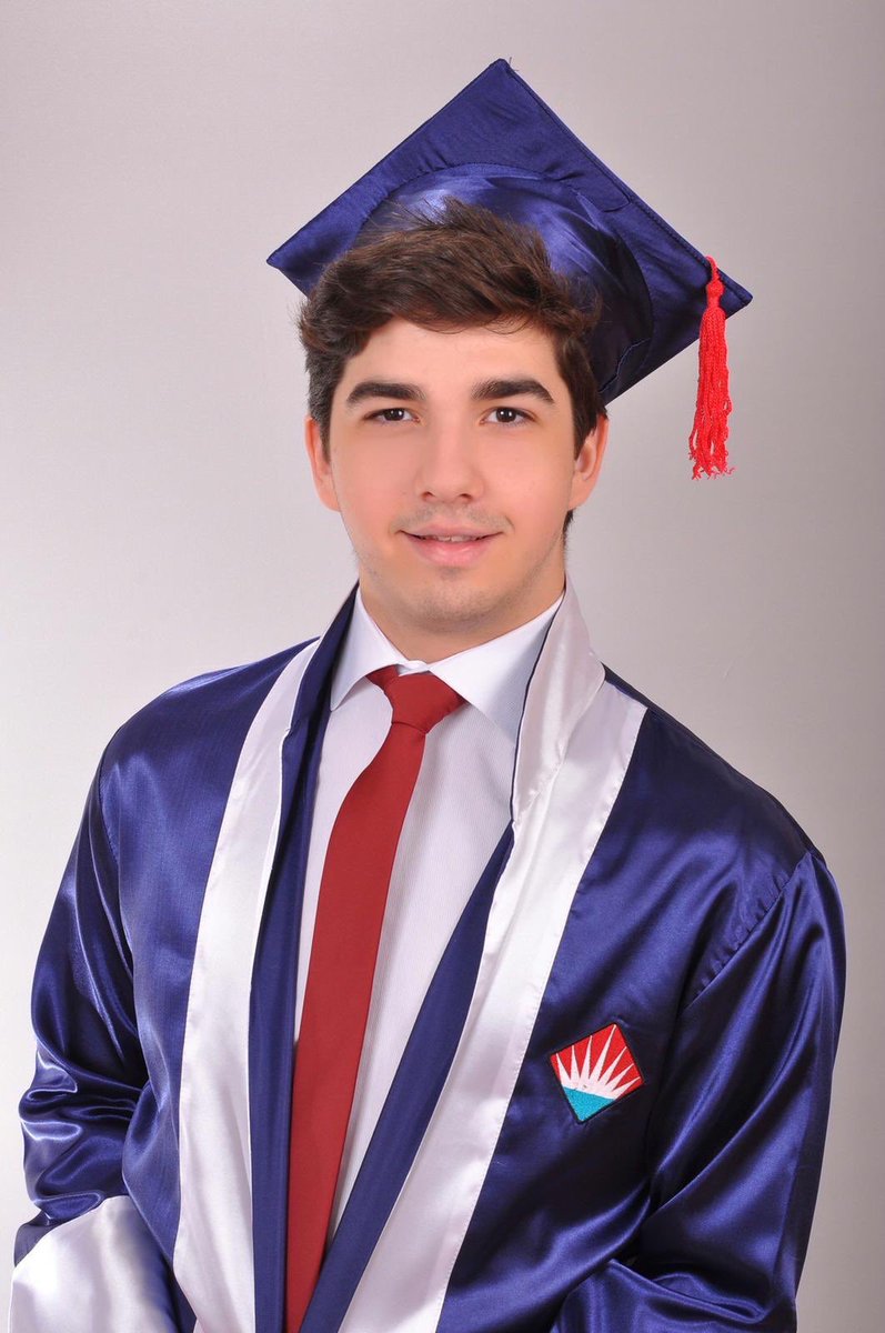 2019 #YKS ‘de Türkiye TYT 1. si
İzmir 50. Yıl Fen ve Teknoloji Lisesi öğrencimiz sevgili Berke Çalışkan’ı kutluyoruz, çok gurur duyduk, emekleri çok büyük olan yönetici ve öğretmenlerimizi tebrik ediyoruz👏👏👏
 #bahçeşehirkoleji #fentek #fenveteknoloji