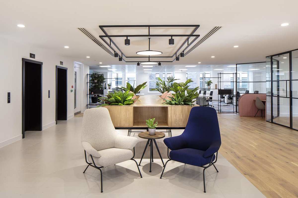HuntersCL's tweet photo. This Cat A Plus project was not without its challenges but we are pretty pleased with the end result. And It was great to work with Ben Minifie and Darren @ Epiphany.
#Huntersproject #teamhunters #willscottphotography #officefurniture #officedesign #workplacedesign #furniture https://t.co/C2tQxH6BEN