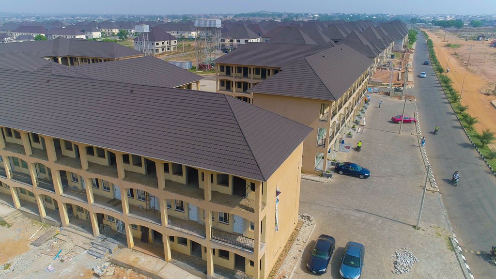 Our commercial developments (shopping malls, hotels, office complexes, etc) are being built to cater to our residents and non-residents. #RiverparkEstate #HousesForAfrica #ongoingwork #realestate #WednesdayWisdom #WednesdayThoughts #WednesdayMotivation #home #property #investment