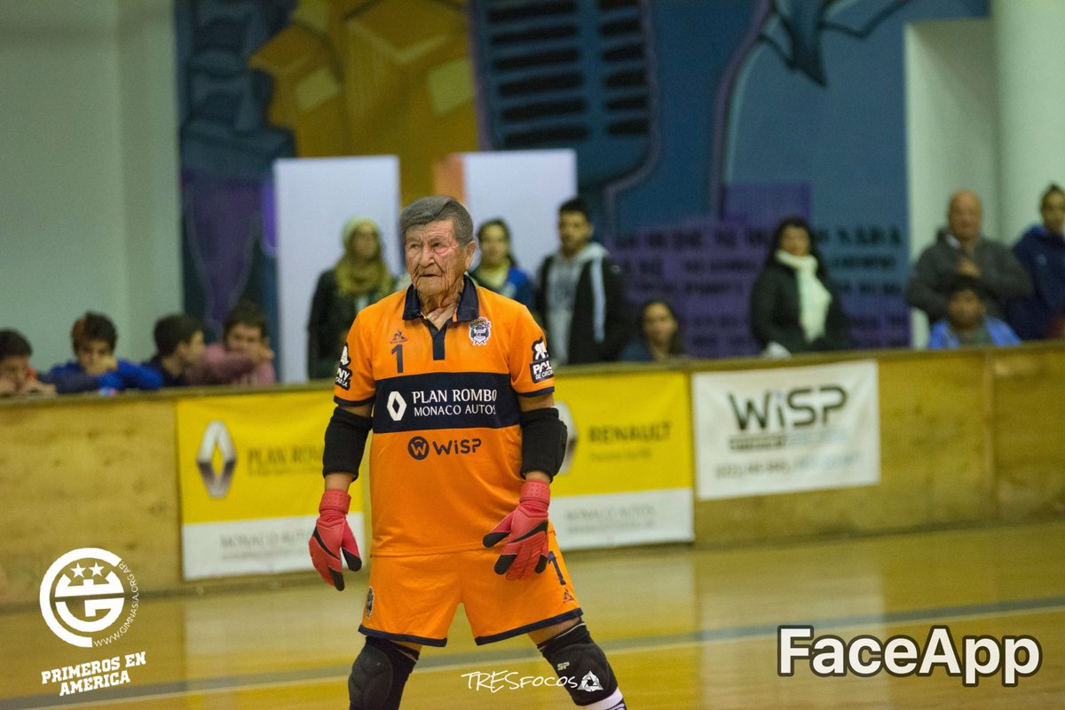 FutsalCGE's tweet photo. 📋 Citación para el encuentro de las 21:00 horas vs. @LaUdeEzpeleta en UPCN.

*Aclaración: la edad de nuestros jugadores corresponde a la que figura en sus documentos. O eso creemos. 🤣

1- #CahuanaMurillo 🧤
3- #Leguizamón 🎩
4- #Defiore ⚽️
5- #Cafure 👑 https://t.co/fz26g0xDzA