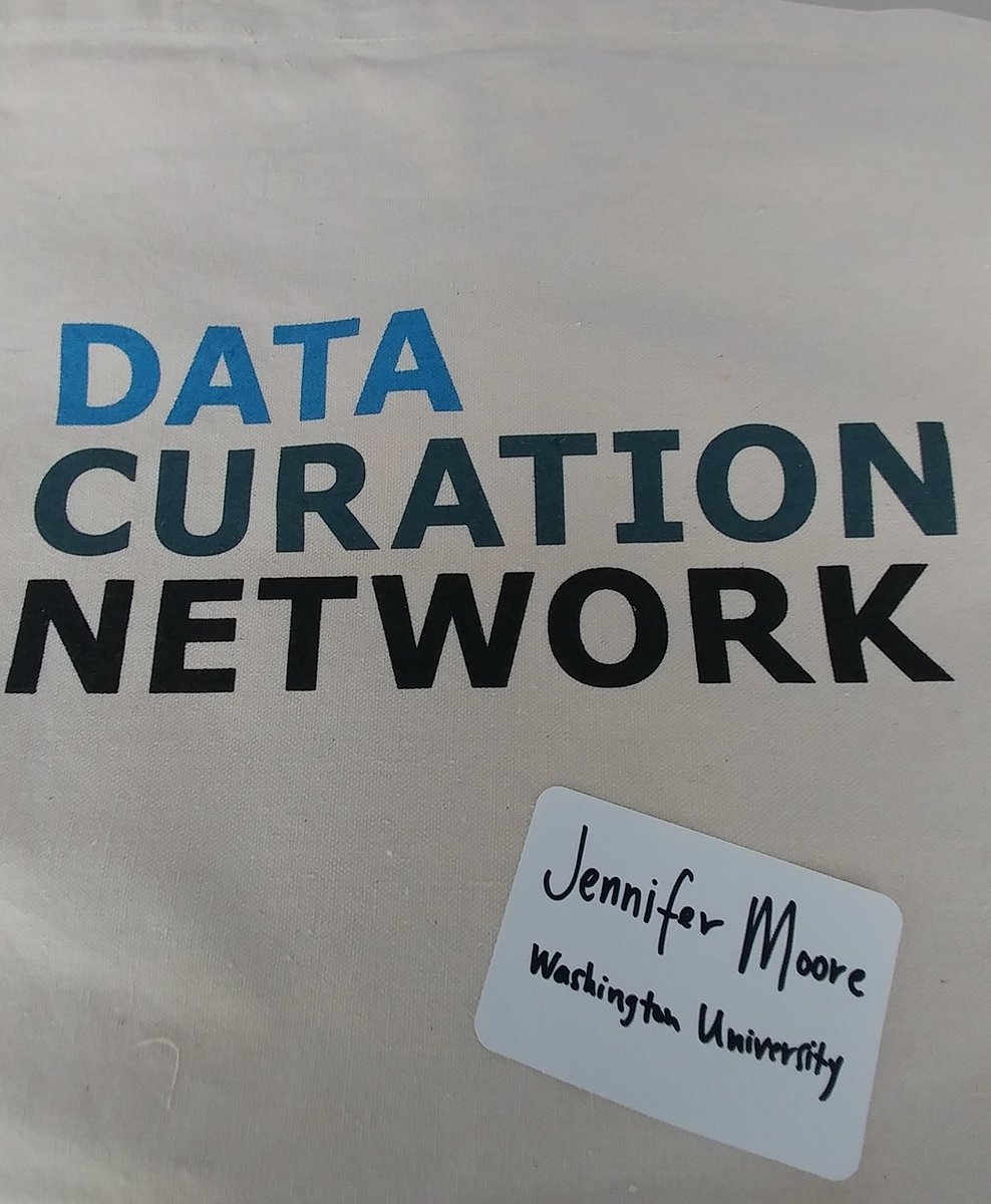 informjennifer's tweet image. At the #dcn all hands meeting business meeting this am. Excited to hear about what member orgs do. Also excited about the swag and Liza&apos;s beautiful hand writing. #datacurationnetwork