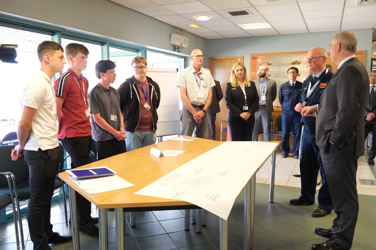 SunSoftCity's tweet image. Great day yesterday as students from @WhickhamSchool @heworthgrange &amp;amp; @CardinalHumeCS met with HRH The Duke of York yesterday as part of @GMBCouncil #WorkInspirationGateshead w/@gatesheadcoll
