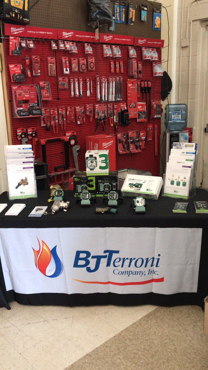 BJTerroniCo's tweet photo. Wonderful day for a counter day at RJ Walker in Nazareth PA! Come check out the new products and have a talk with John Terroni III about Taco, Modine, Gastite, and Fernox products! https://t.co/CaJDlfo0g9