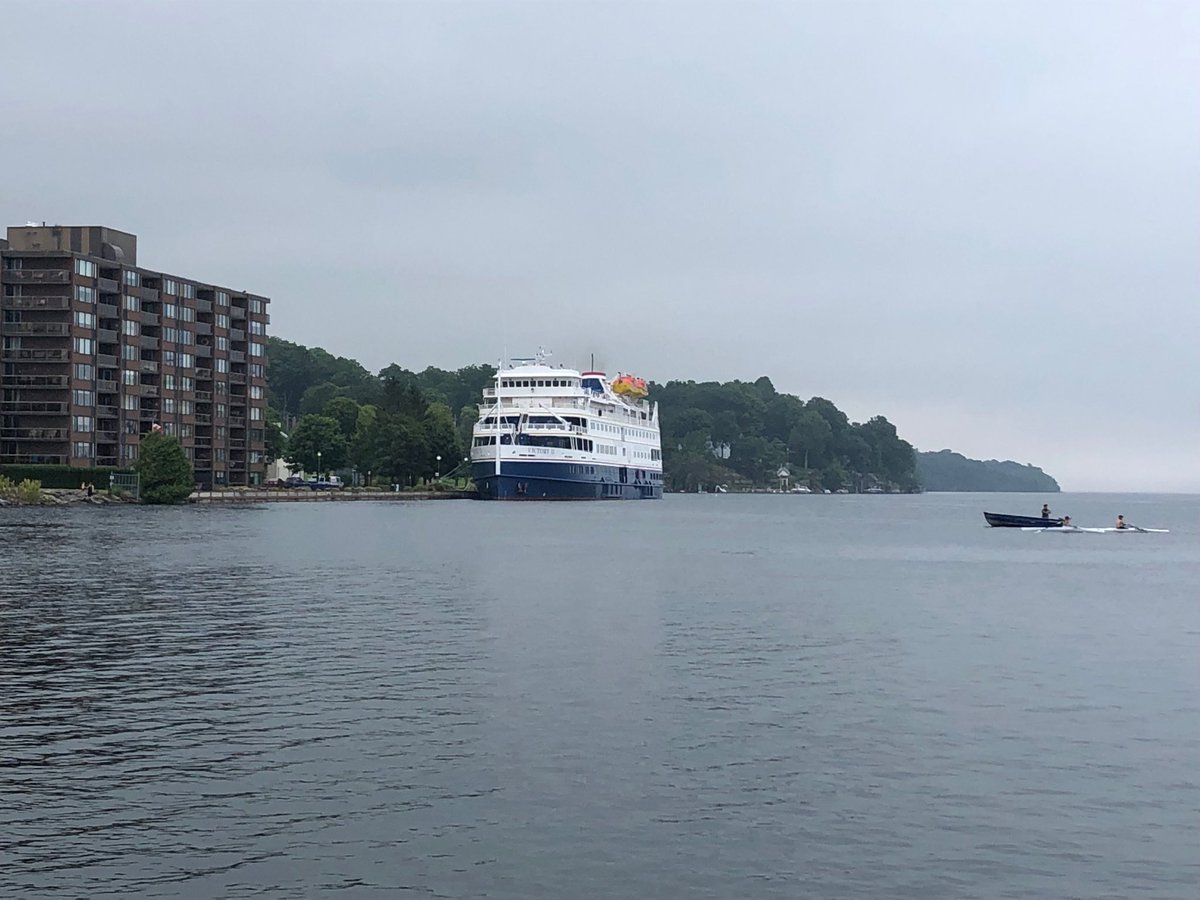 JulienneMcLee's tweet image. I don’t think I’ve seen this ship here before - #VictoryII