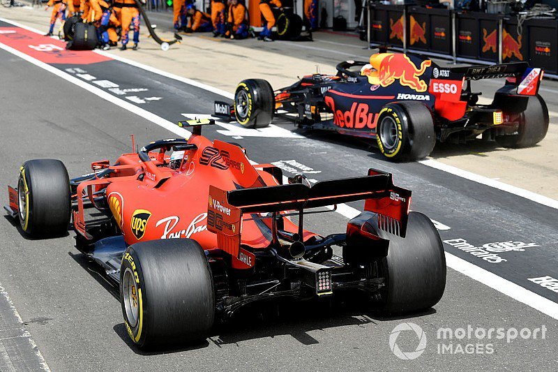.@Charles_Leclerc reconoce que se empleó con mayor intensidad ante @Max33Verstappen
https://bit.ly/32zMU2a #F1 #Ferrari