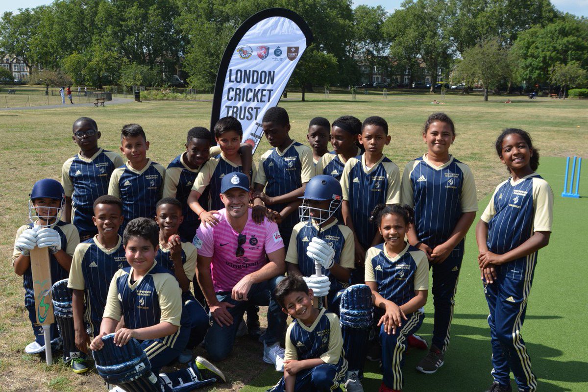 Middlesex Cricket (@middlesex_ccc) on Twitter photo 🗞️ | AB DE VILLIERS OPENS NEW NON-TURF PITCH AT DEPTFORD PARK WITH LCT
<a href="/ABdeVilliers17/">AB de Villiers</a> joined the Capital Cricket Trust (LCT) in Deptford park to open a brand-new non-turf cricket pitch yesterday! 🙌
Full story 👉 bit.ly/2YShbqu 🗞️ | AB DE VILLIERS OPENS NEW NON-TURF PITCH AT DEPTFORD PARK WITH LCT
<a href="/ABdeVilliers17/">AB de Villiers</a> joined the Capital Cricket Trust (LCT) in Deptford park to open a brand-new non-turf cricket pitch yesterday! 🙌
Full story 👉 bit.ly/2YShbqu