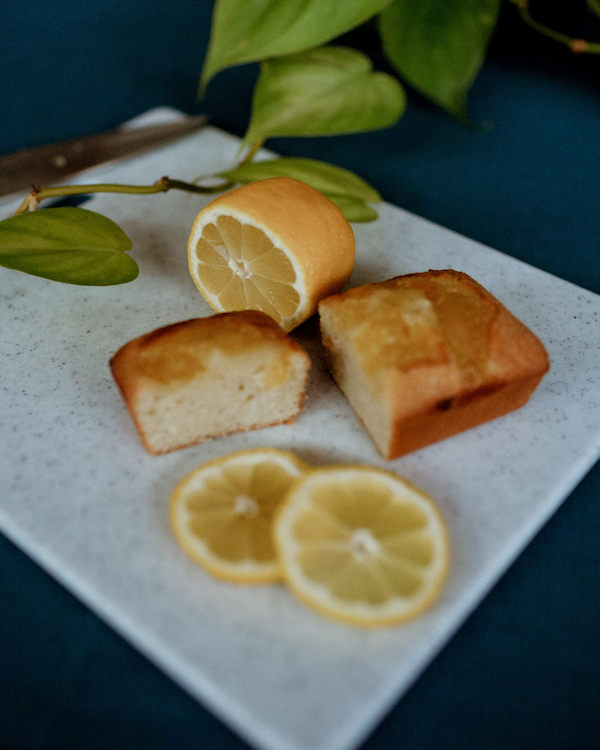 Timbertrain's tweet photo. Add a bit of zest to your day with our Citron cake with Yuzu. Made in house daily with our own recipe 🍋#timbertrain https://t.co/UKvijHqKTr