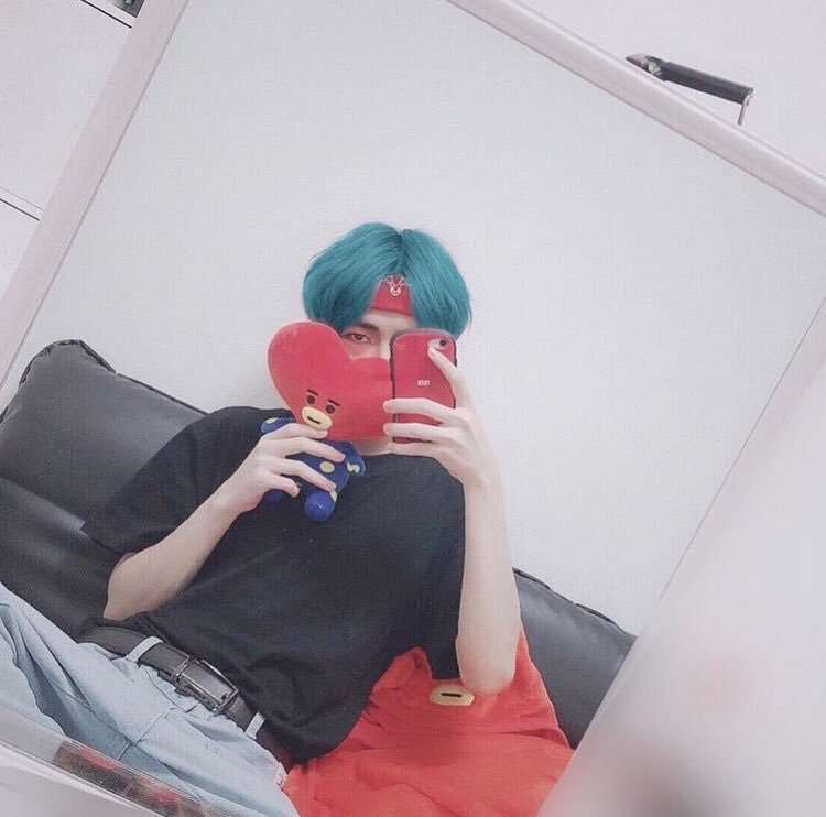PurpleTAETH 💜 tweet media