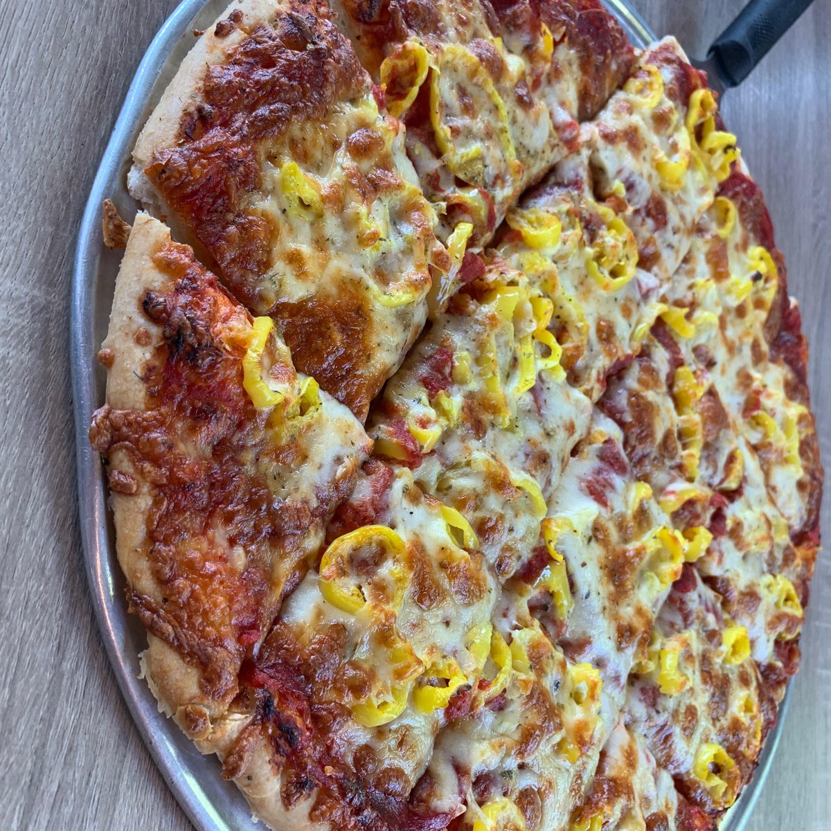 Mmm... can every week be #eat614restaurantweek? 😋 Through Saturday, get 3 courses for just $20 at our Easton & Hilliard locations! #columbusrestaurantweek #pizza #asseenincolumbus #eat614 #cbusfood #cbuseats #columbusfoodie #delicious #pizzatime