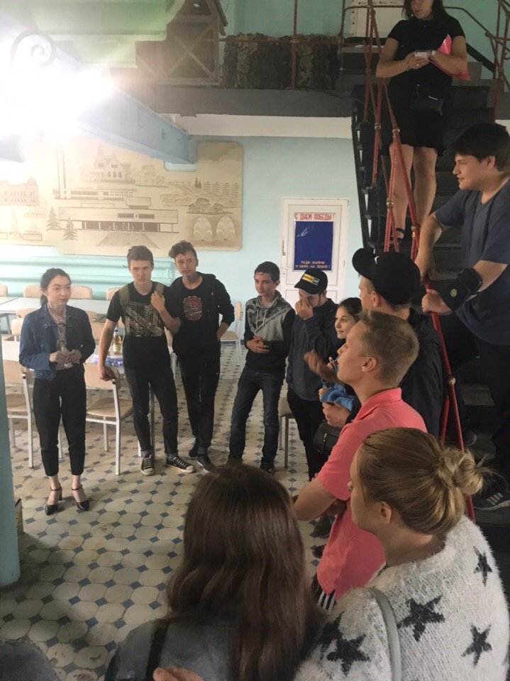 Также прошла профориентационная игра «Турнир знатоков профессий», расширенное  заседание Женского совета Ленинского «Счастлив тот, кто счастлив у себя  дома», круглый стол с работодателями, а также много консультационных  площадок. #Ульяновск #УльяновскаяОбласть