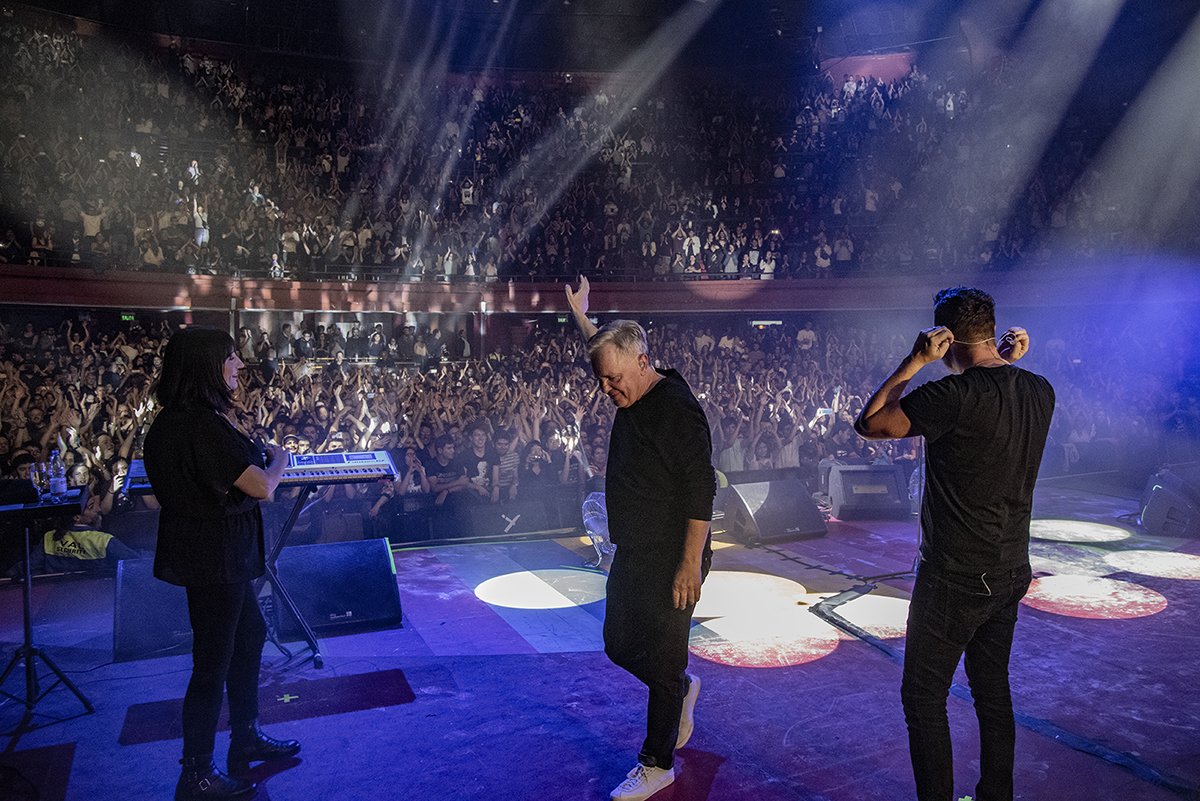 neworder tweet picture