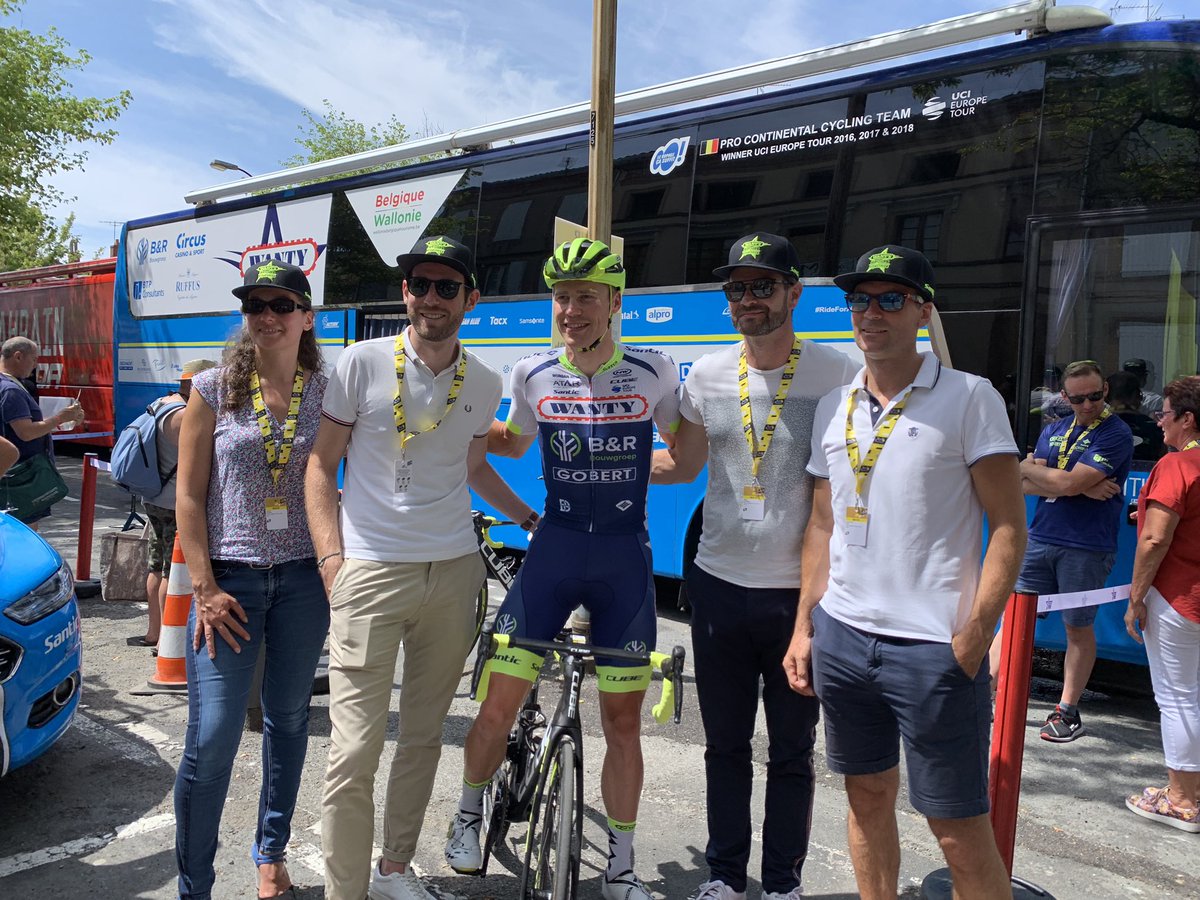 Le Tour de France <a href="/LeTour/">Tour de France™</a> c’est aussi une belle opportunité pour nos partenaires de suivre la course et rencontrer nos coureurs comme <a href="/BTPConsultants/">BTP Consultants</a> le fait ce mercredi à Pau !

#TDF2019 #TDF