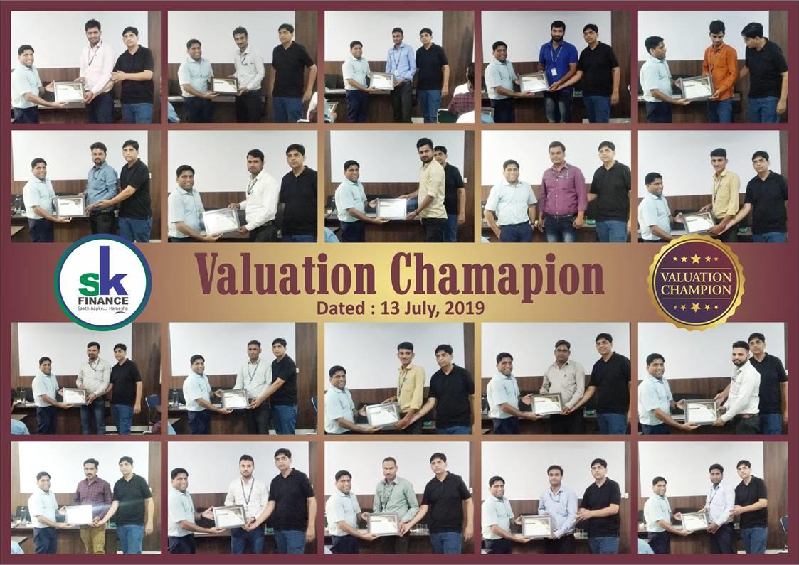 SKFinanceLtd's tweet photo. Valuation Champion Workshop held on 13th July 2019 at HO.
SK has taken a step towards digitalization in terms of valuation. Now our valuation will be done through digital valuation platform.
#SK #ESSKAY #Champions #Valuationchampion #Finance #Digitalization #Goingdigital https://t.co/q9Fb0YzezT