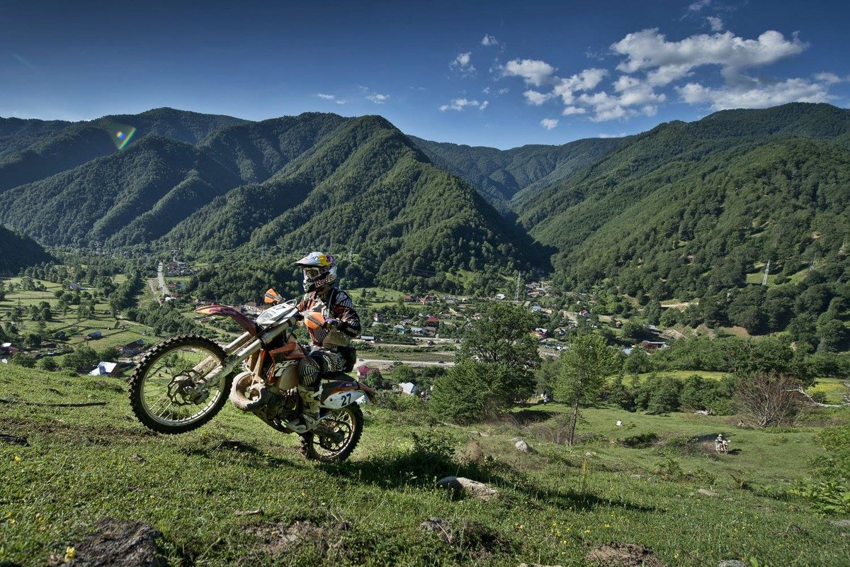 The only way is up! 🎼

#BigAdventureRomania