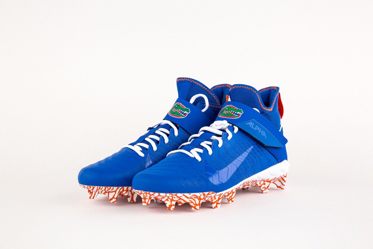 GatorsEquipment's tweet photo. Heard it’s time for a party....a #SwampParty. Getting the boys right with some fresh kicks. https://t.co/A4QT6UwrxW