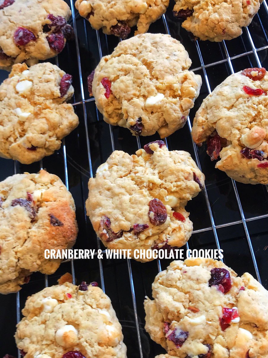 3bearscookery's tweet photo. Our #SummerHoliday #CookeryClubs start nxt wkπ€©Mon 29 July - making these yummy Cranberry & White Choc Cookies at #StAlkmundsChurchHall in #Duffield with Jennyπ¨βπ³Places available, send us a message to come alongπcheck out our other clubsπ#Derbyshire https://t.co/erxerORLwH https://t.co/FVH2v3EvEX