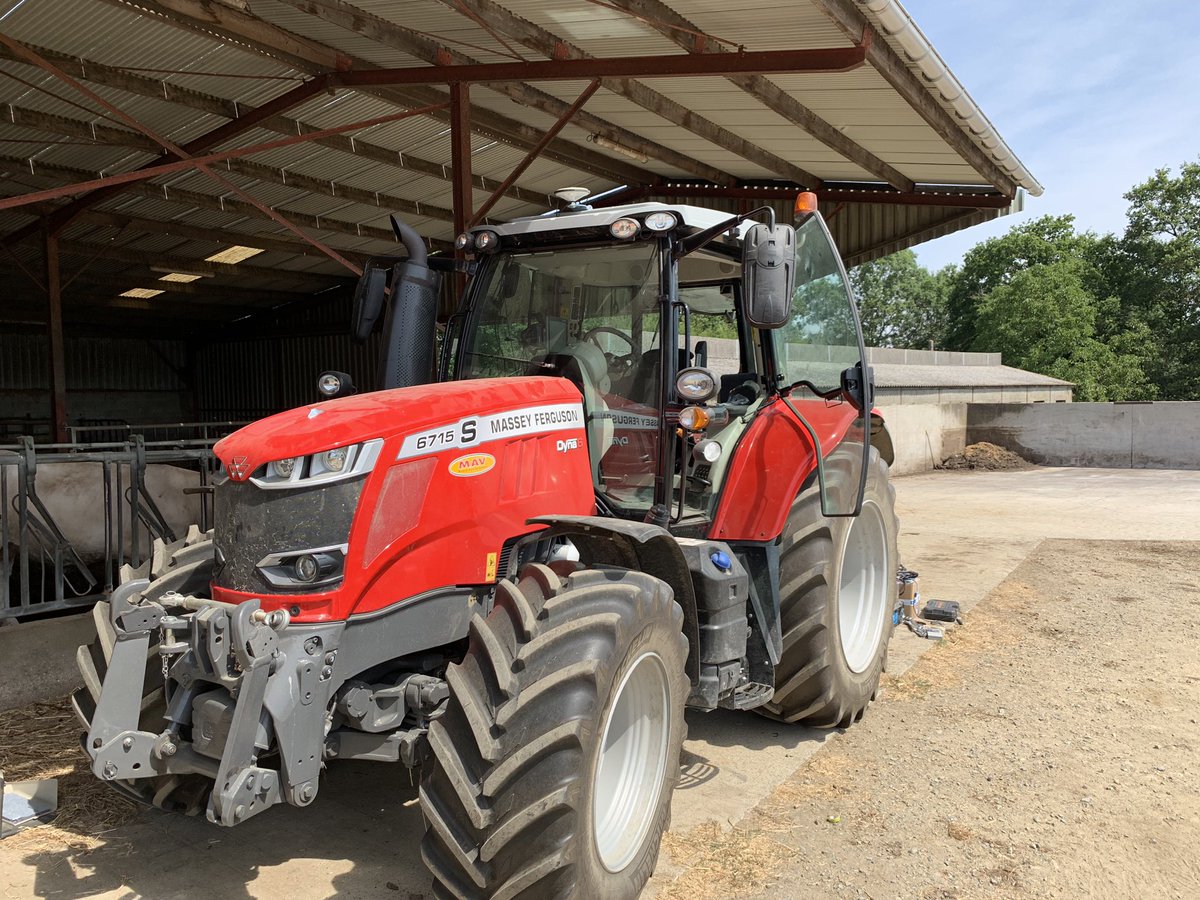 TimBraux's tweet image. ✅ Aujourd’hui montage autoguidage SBGuidance @RavenEurope sur Massey 6715S speedsteer.