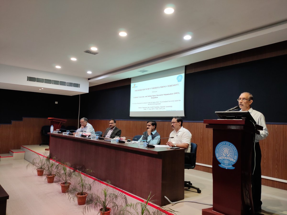GauhatiUniv's tweet image. Memorandum of Understanding (MoU) signed Between
Indian Space Research Organisation (ISRO) and Gauhati University on 17/07/2019