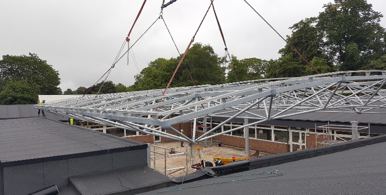 B_4_E's tweet photo. Groundbreaking project sees Cheshire #pupils take cover: A 400 sq ft canopy, the first of its type in the UK, shelters a previously open courtyard at @AlsagerSchool.
@AccessNorthBld #construction #education https://t.co/DFRLbLAFGZ https://t.co/apkqoWVNBQ