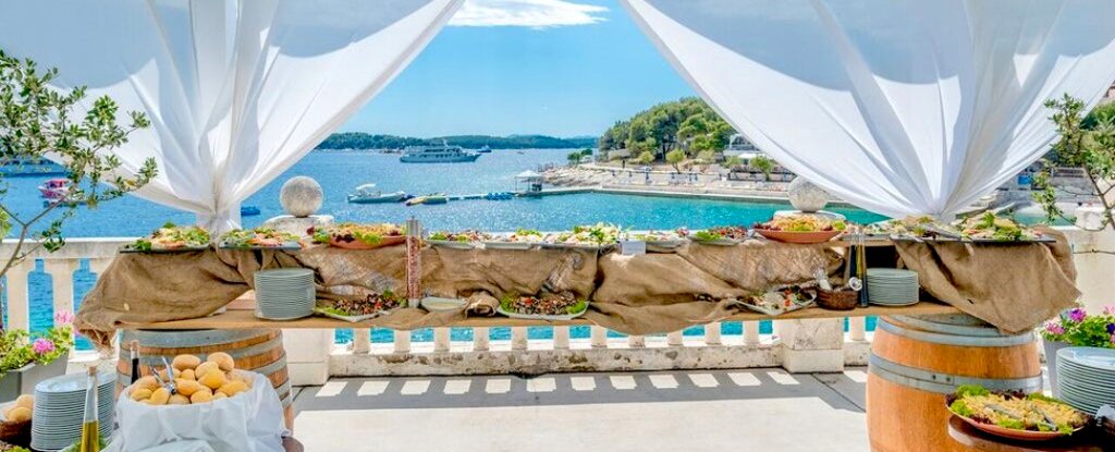 DTCroatia's tweet photo. Trendy Meeting Hotels in Hvar - https://t.co/oWt7btRlEK https://t.co/zaiOx2K1Wl