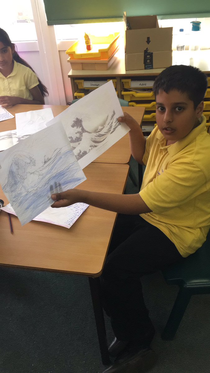 MissLiddellLHS's tweet photo. Some fantastic drawings of The Wave by Japanese artist Hokusai! #artlhs @HeadLHS @MissEdwardsLHS @LHS_Watford @MissTobieLHS https://t.co/K9QpHFbkXB