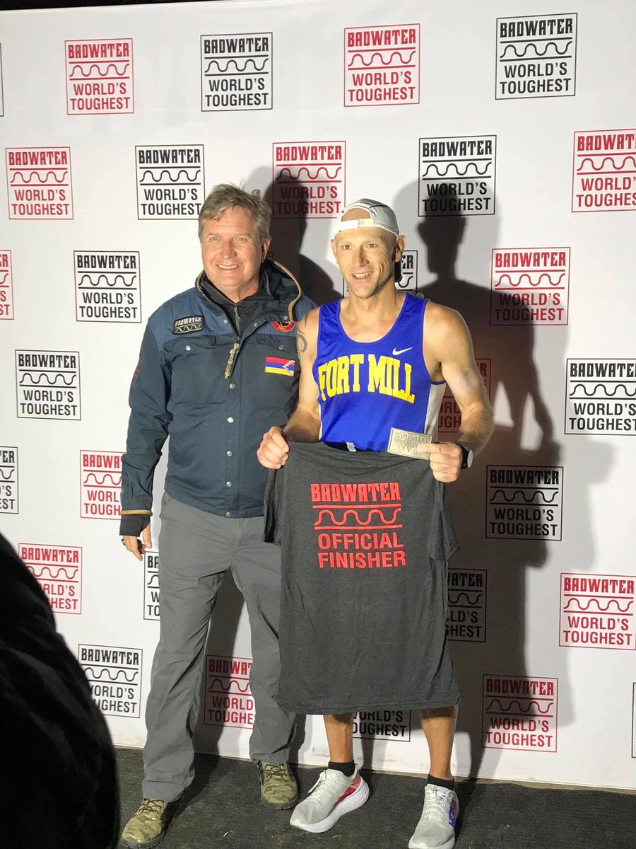 dwayne_hartsoe's tweet photo. Congrats to Coach Lee Whitaker finishing 5th in The Badwater 135 UltraMarathon through Death Valley. Awesome accomplishment and glad he is a Yellow Jacket! Representing with his Fort Mill top!@fmxc_jackets #WeAreFortMill https://t.co/LoKcgkkAFQ