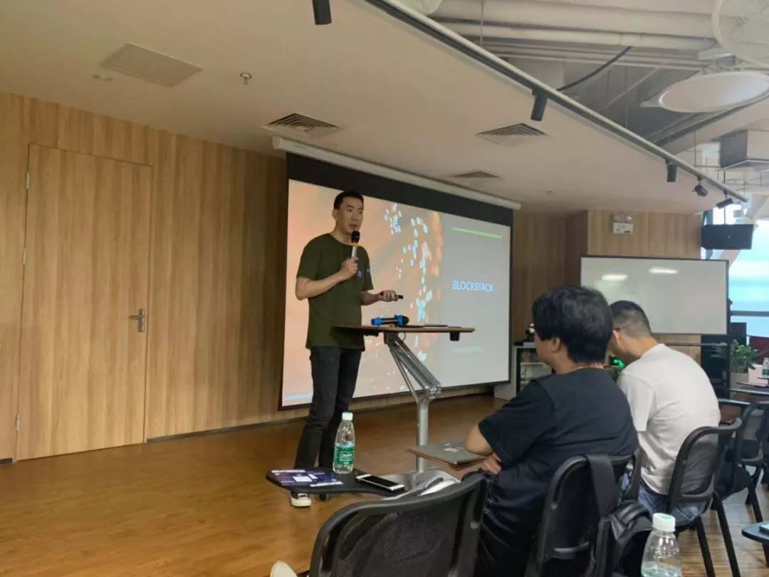 Axonomy1's tweet image. On July 17th, Axonomy CEO Tom Tao gave a keynote speech on "The New Dimensions of Evolution of Blockstack Dapp" during the "Blockstack and Web 3.0 Era" Beijing Station activities, and deeply analyzed the characteristics of Blockstack's projects.