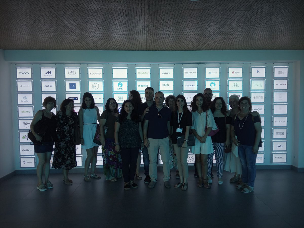 Ayer visitamos <a href="/lanzaderaes/">Lanzadera</a> en la <a href="/marina_empresas/">Marina de Empresas</a> de #Valencia. ¡Una experiencia muy inspiradora! Os dejamos link de nuestra entrada de blog 😉 lanzaderasdeempleo.es/visita-lanzade…