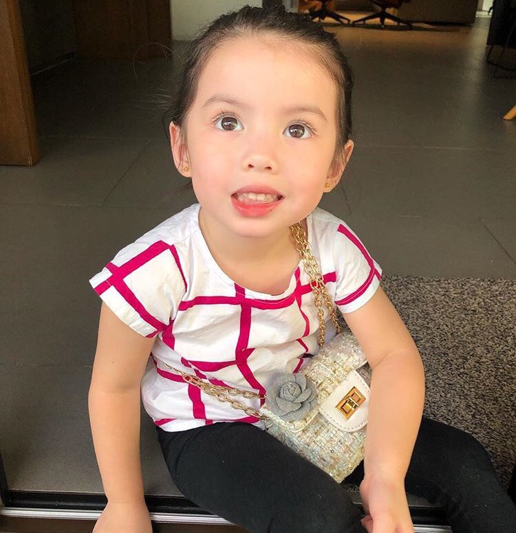 naddywasokay's tweet photo. I am so obsessed with babies. So here’s a thread of my favourite little lady ♥️

Mind to share yours below i nak tengok 💙✨ https://t.co/vOgRBGYJ7w