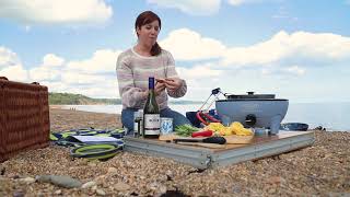 Watch Ali Ray cook up a tasty Crab Linguine on the beach a stone's throw from <a href="/CampAndCaravan/">The C&CC</a> 's Sennon Cove Club Site ow.ly/3eHd50v2NWP <a href="/thealiray/">Ali Ray</a> <a href="/CadacUK/">CADAC DOMETIC UK</a>