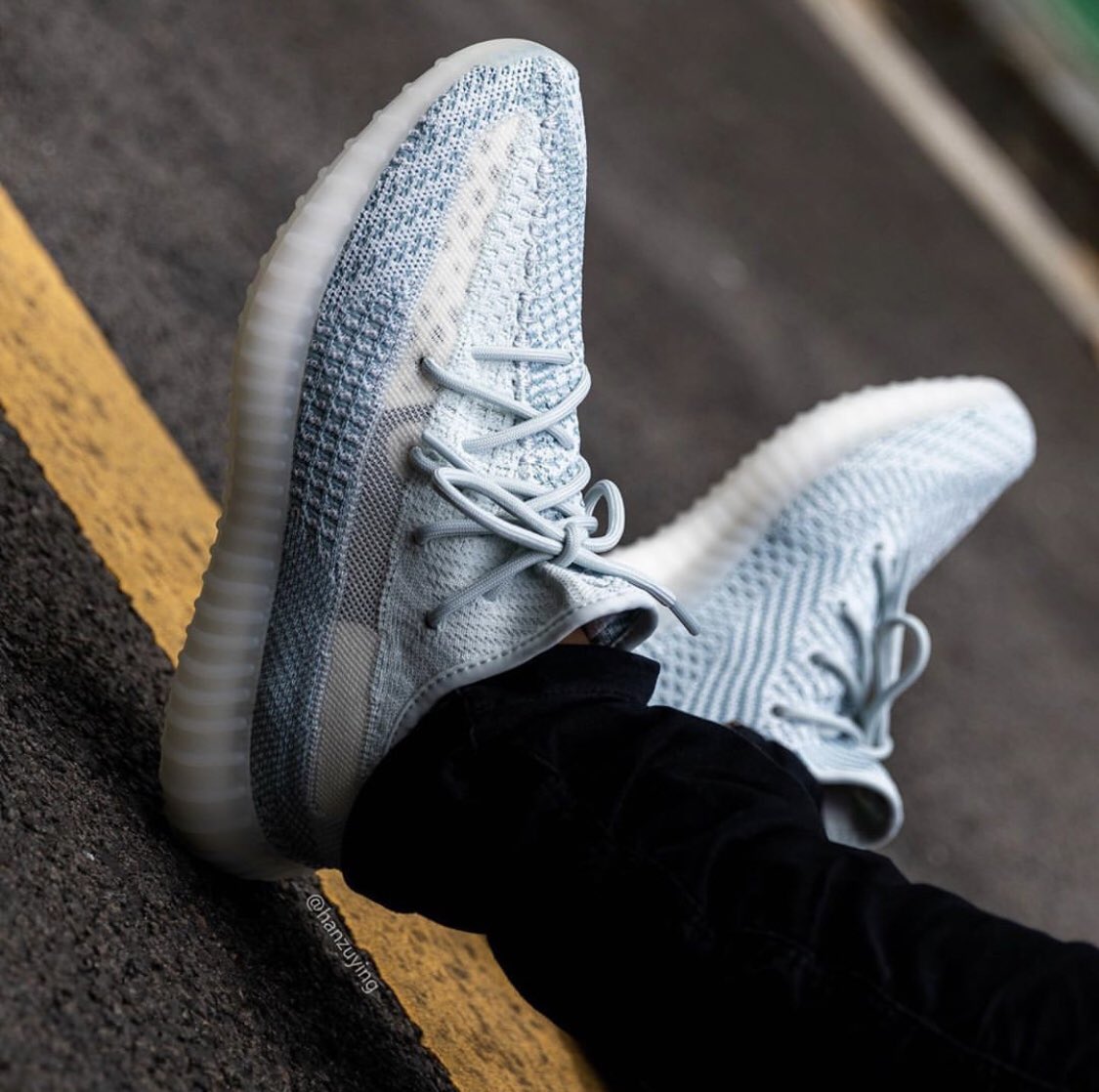 yeezy 350 cloud white on feet