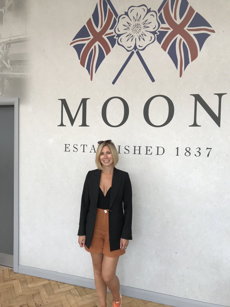 BlackonSilveruk's tweet photo. Good to return to @AbrahamMoonSons to introduce our client Katie Williams @Threadgoldldn to the range of superb fabrics. Always a treat & special thanks to John, Martin & Caroline for looking after us so well. We will be back soon! #british #woolmill https://t.co/TEkOUgJ88S