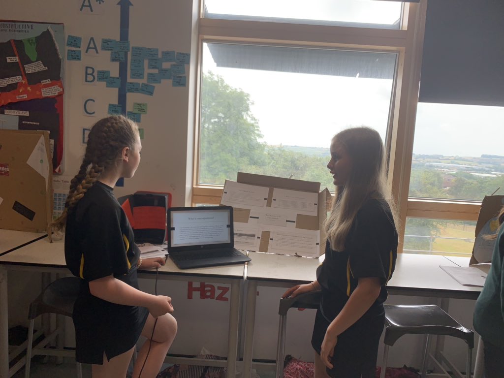 archbishopteilo's tweet photo. Lower school working hard on their science projects👩‍🔬👨‍🔬🔬 @archbishopmghs @archbishopchem @PhysSmith @ArchbishopBiol https://t.co/LpQ8QaCuqI