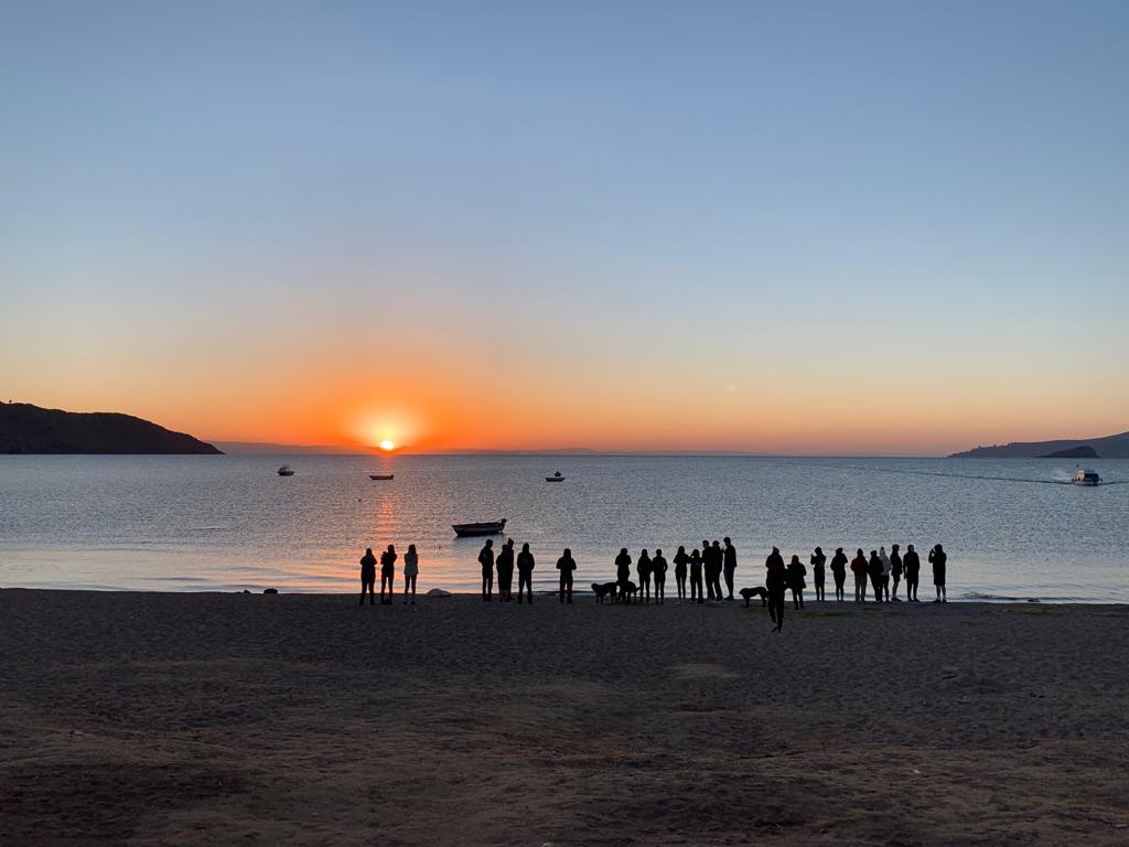 HHPaddington's tweet photo. The Hardenhuish team up early to see the sunrise over lake Titicaca. #catchestheworm #samesunothersideoftheworld https://t.co/lsD5L6gdNu
