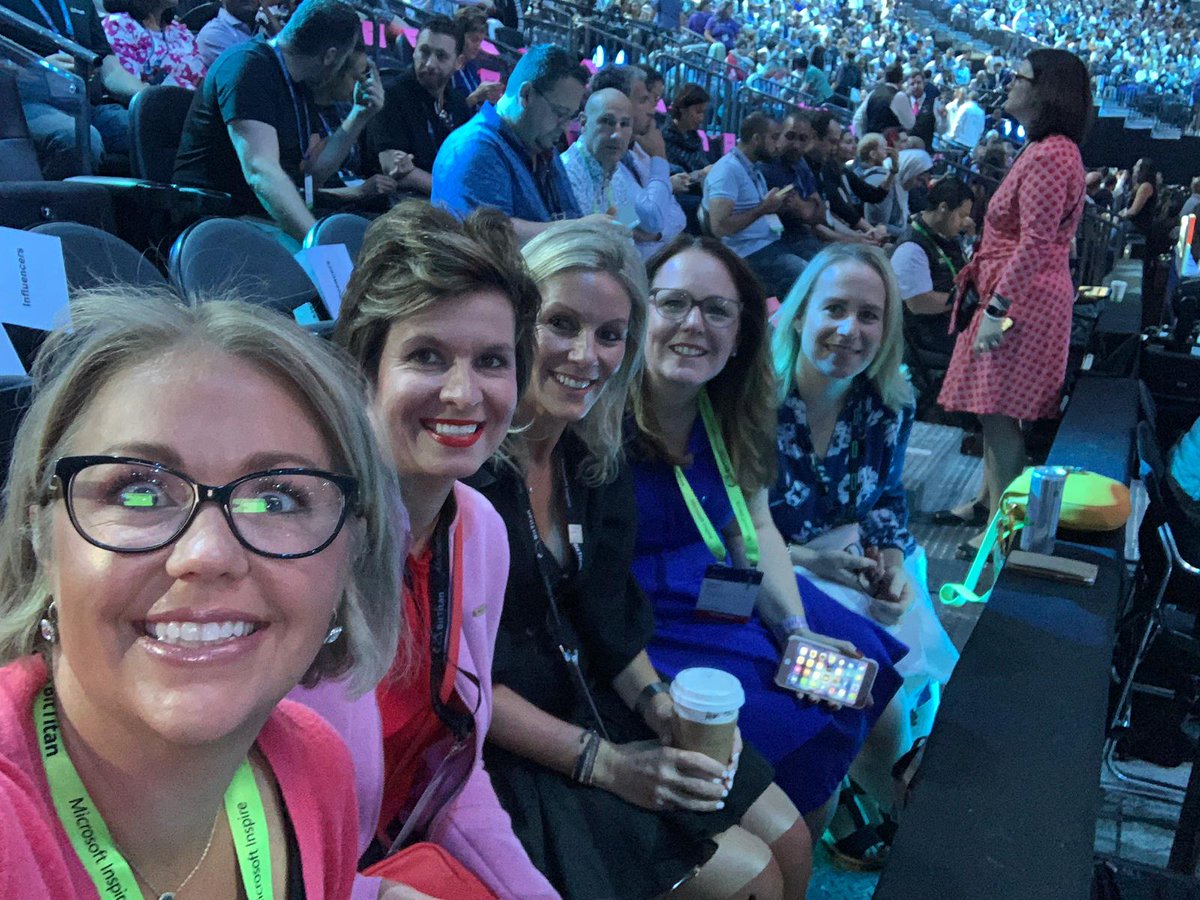 b_hallmans's tweet image. #MSInspire about to start! Waiting for @satyanadella in a full TMobile Arena in Las Vegas #HPEMSFT @benchan001