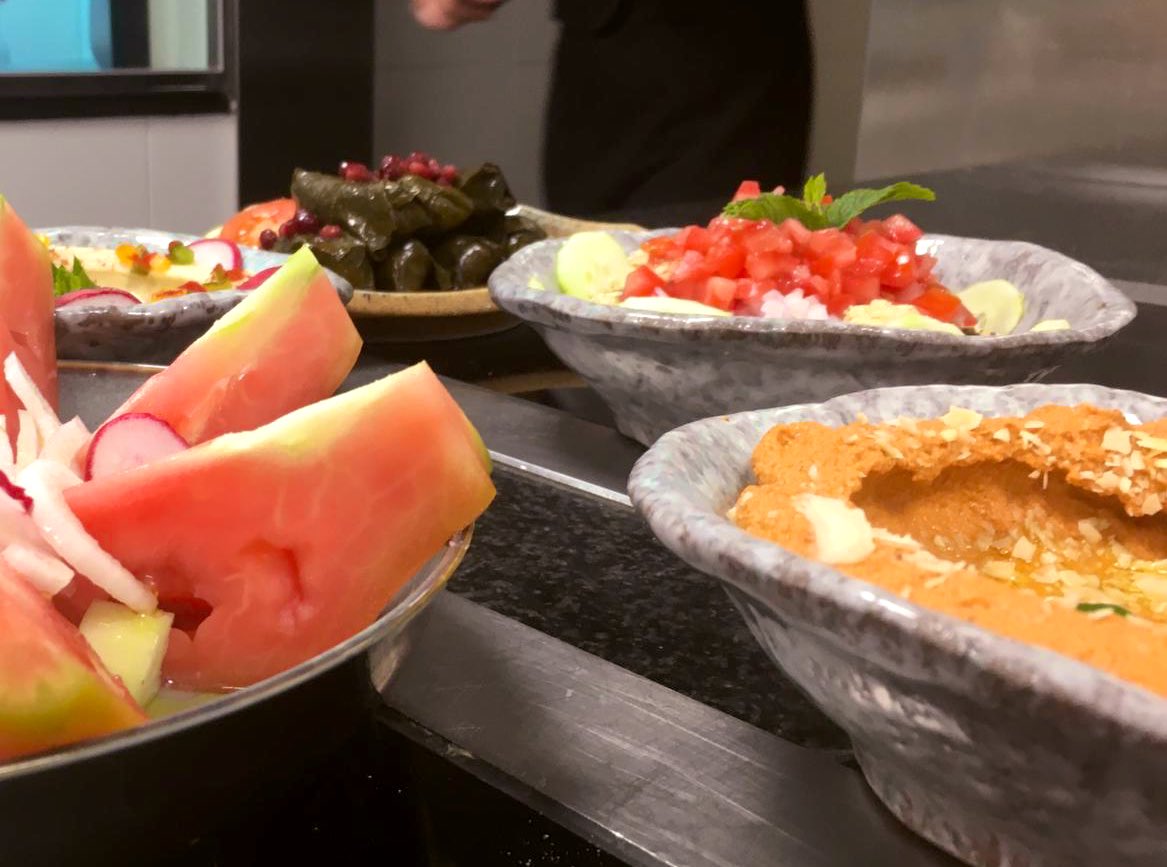 ChefPaulHaddad's tweet photo. Lebanese mezzah #Halalfood #warakInab #mohammara https://t.co/7DrsZzNpTM