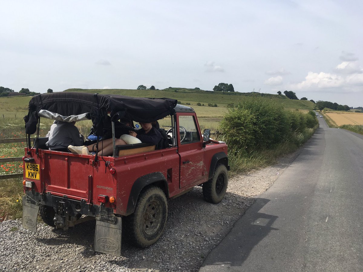 CREducATE's tweet photo. So today is my first #LandRover #roadttrip as documented on #Twitter. Weโre travelling to the glorious #motherland of @VisitDevon from friends near #Alton in #Hampshire with lots of #byways across #SalisburyPlain and the West #Wiltshire Downs. /1 https://t.co/N3fAiKb6Cm