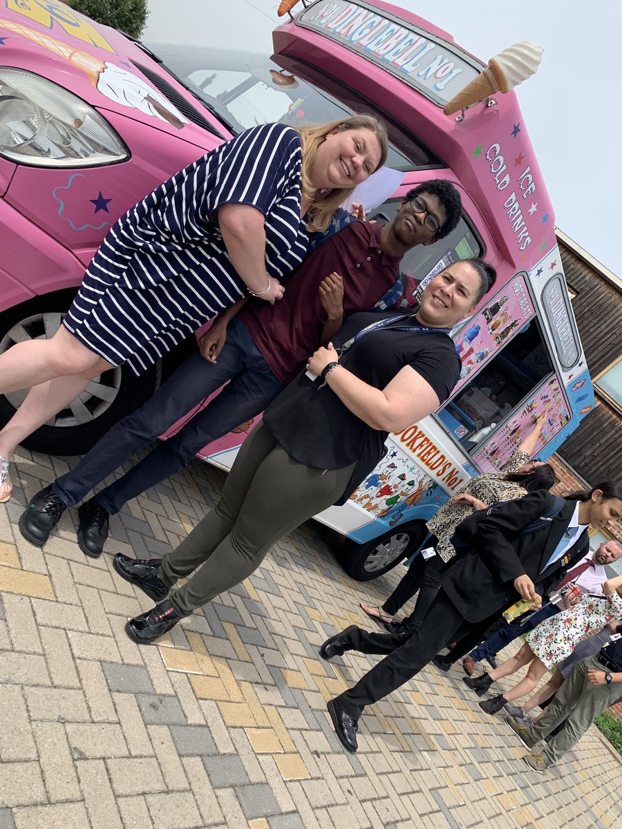 <a href="/JPFoundation/">Jack Petchey Fdn</a> funds being spent on an ice cream  for every <a href="/Nightingale_NTA/">Nightingale Academy</a> student who achieved 98% attendance today as a #summerfun #treat 🍦<a href="/AIM_Academies/">AIM Academies Trust</a>