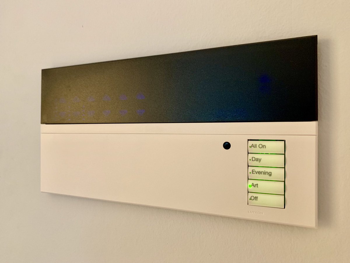 Lightinstall's tweet photo. A Good work is done. Just a few minutes for 6 zones DALI lighting control tuning. @Lutron Grafik Eye - Simply the best 👍🏻 #lighting #lutron https://t.co/3MmMkUFZLN