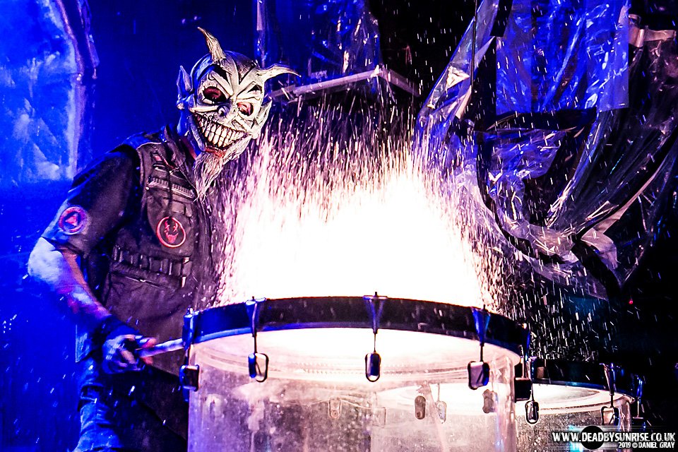 Alt rockers <a href="/mushroomhead/">Mushroomhead</a> on stage at @O2Islington for their epic headline show on Monday evening (15 June). Photo credit: <a href="/deadbysunrise/">Daniel Gray</a>