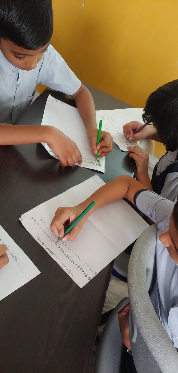 koyelishahid's tweet photo. In early 1990 Leslie Steffe proposed the counting scheme children use to assimilate multiplication into their mathematical knowledge. Here 4th graders are engrossed in #multiplicationasrepeatedaddition. @supritichauhan @nehasingh_shash @SujataPurkayas3 @shalini0147 https://t.co/BS068fy0w8