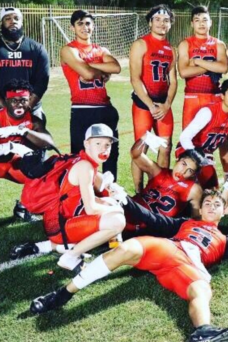 txa7v7's tweet photo. Proud of our little bro @Ddehoyos8 for repping 210 Affiliated at FBU! Keep grinding young man 😤
@Jbone85 https://t.co/zHwibnLqyb