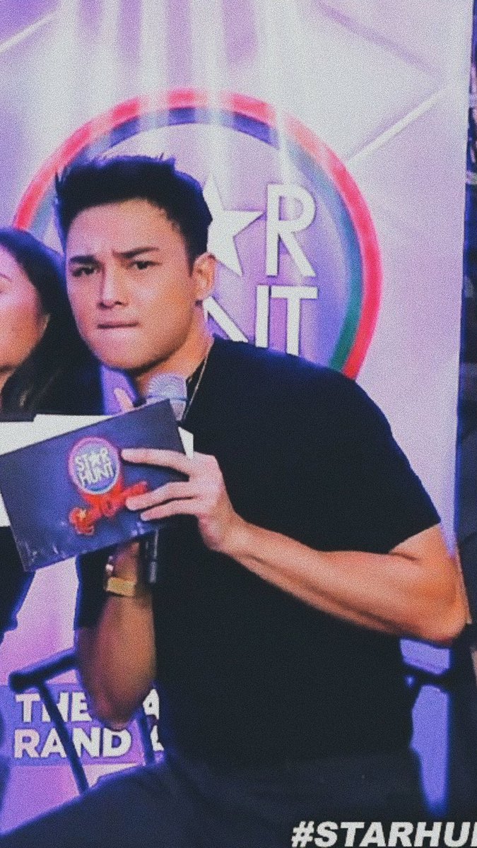 skyianaftw's tweet photo. masyado pogi @skyquizon di ba mamsh? @dianacmackey 🙈💛 https://t.co/P39XILIeDz