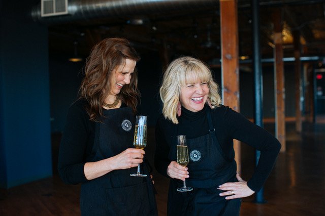 Here’s to a commitment to empowering women. Not only are we women owned... women fill more than 85% of our leadership positions at Chowgirls. #womenowned #bossladies #girlsruntheworld

📸: @erinjohnsonphoto