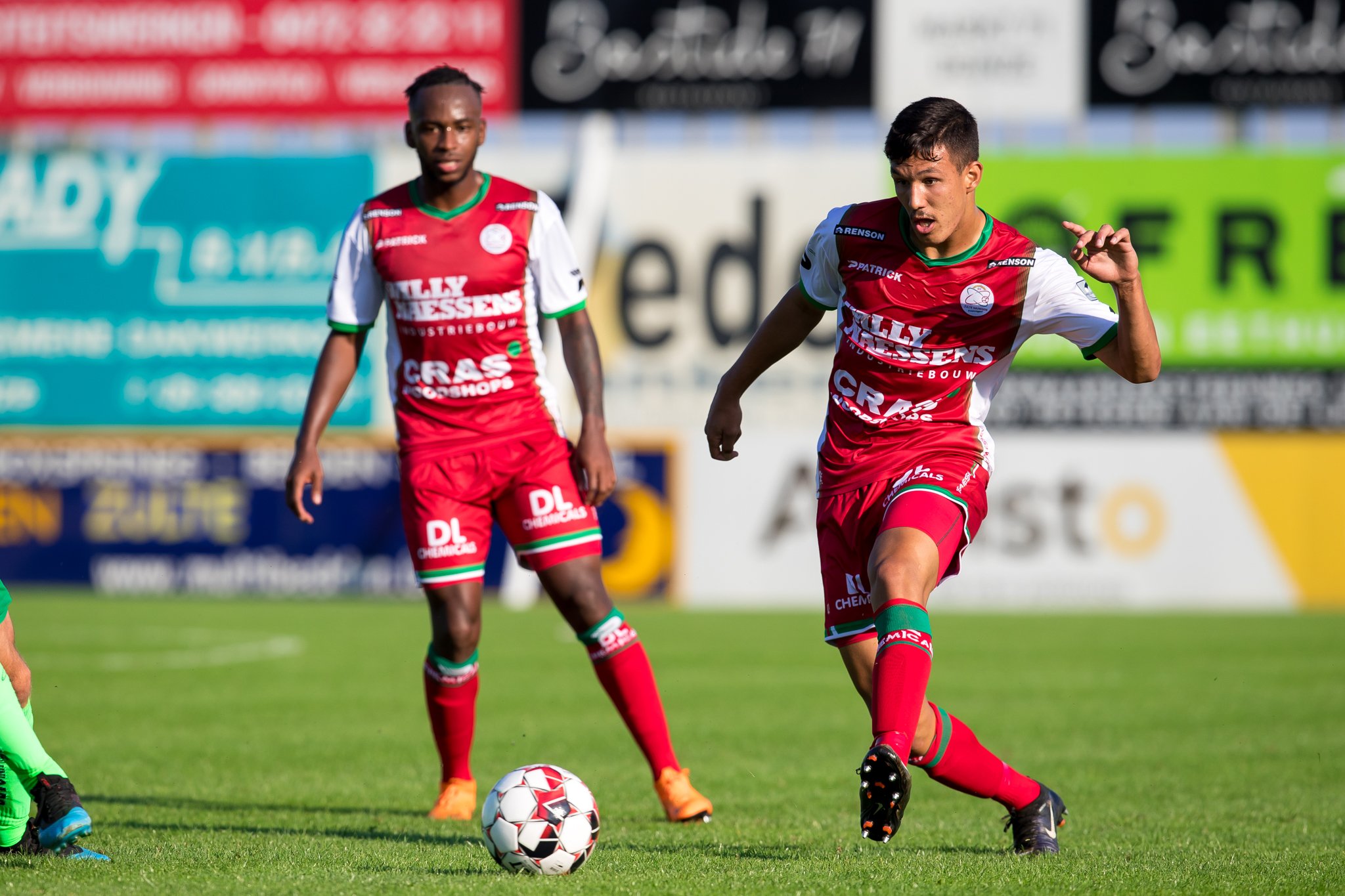 POLL: Kies het mooiste (thuis)truitje in de Jupiler Pro ...