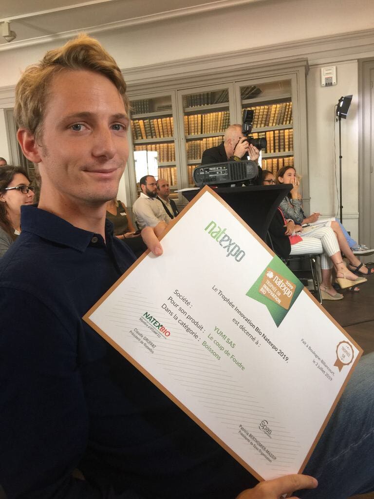 Super fiers et très heureux d'avoir remporté le Trophée Or Innovation Bio de <a href="/Natexpo/">Natexpo</a> pour notre shot de gingembre #LeCoupdeFoudre ⚡️ Merci à l'ensemble du jury, à toute la Fédération Natexebio, et bravo aux copains #quintesens #pleniday #therasana #jardinsdoccitanie ...