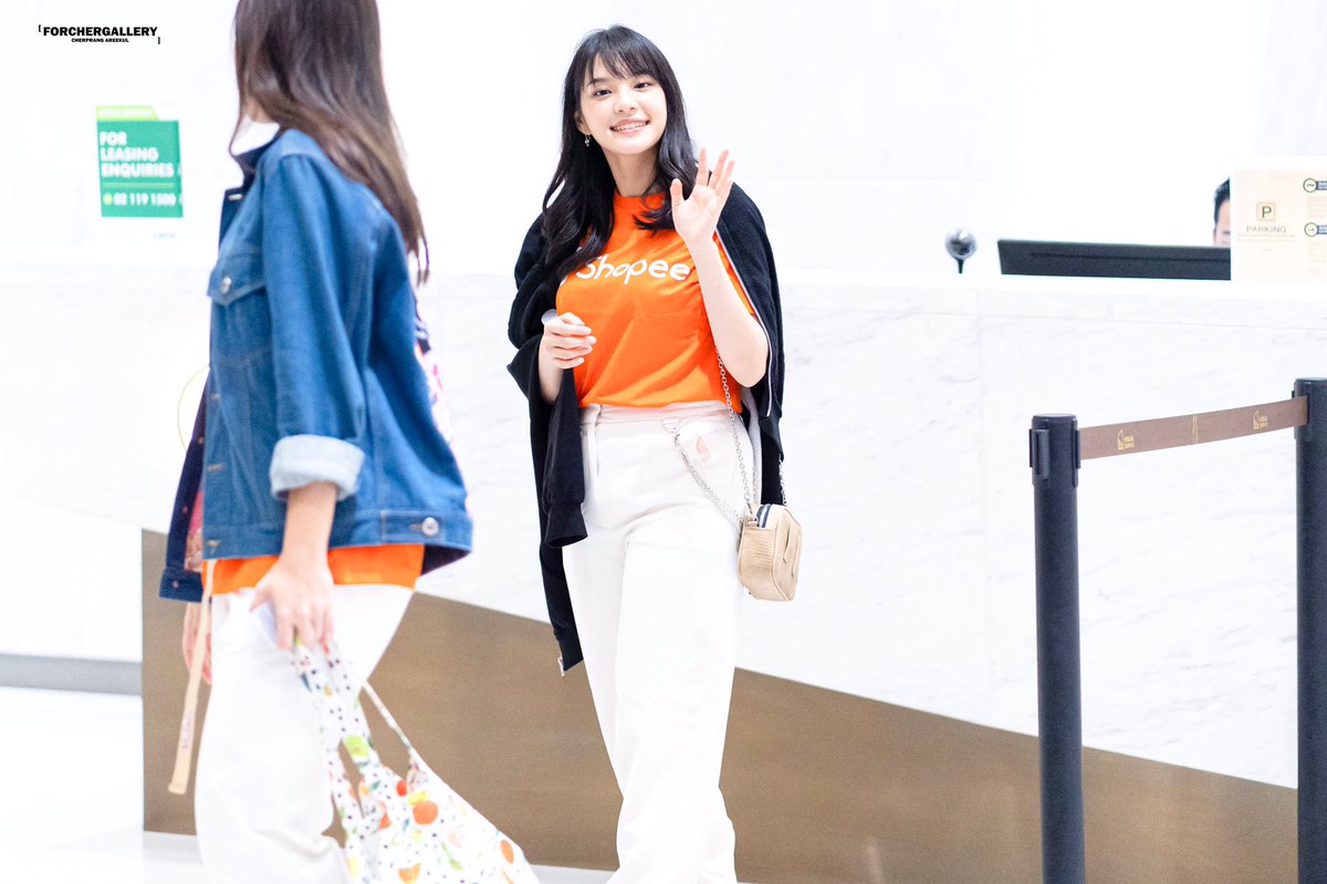 forchergallery's tweet photo. น้อนเฌอแตมกลับแล้วนะฮะ  น่าร๊ากกก😍 

#ช็อปกับเฌอxShopee  #CherprangBNK48 #CherprangAreekul https://t.co/G668K7mPmx