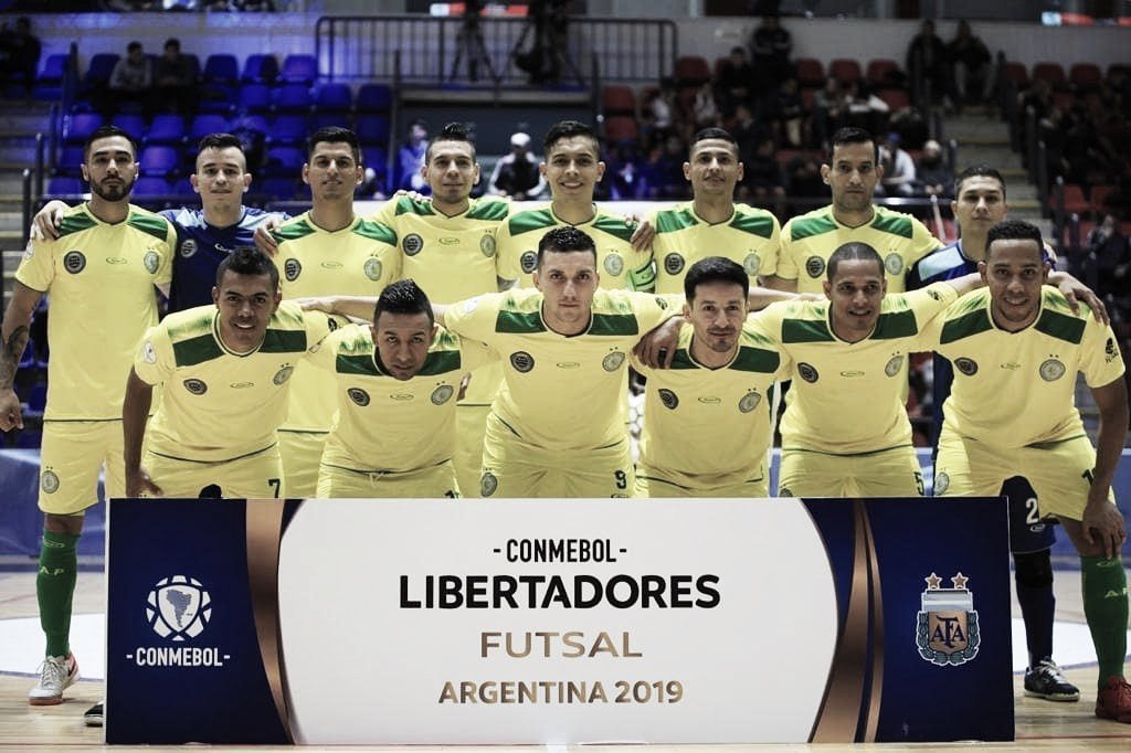 FutsalVAVELcol's tweet photo. Alianza Platanera se instaló en los cuartos de final de la Libertadores de Futsal https://t.co/pzh931wrcK https://t.co/NZ2XVY7Y5C