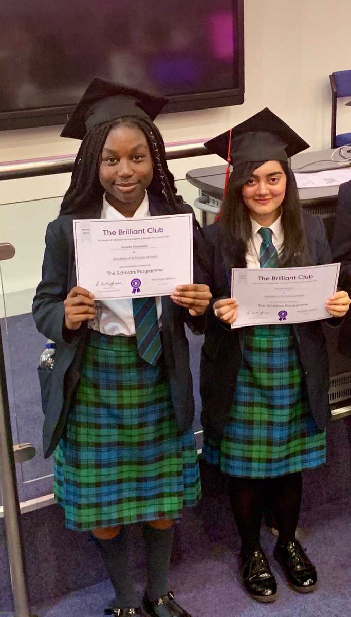 ASFA_Psychology's tweet photo. Brilliant club graduation! Well done everyone 🌟 @ACADEMYSFA @GreenoughTg https://t.co/vf4Ej65BsT